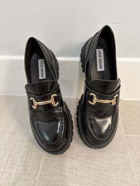 Steve Madden Lando Black Leather Lug Sole Loafer